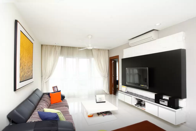 airbnbhost-shin-livingroom